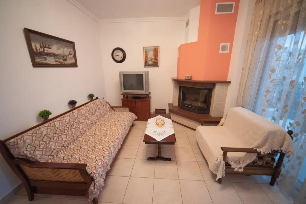 Zoe'S Apartments Nea Iraklitsa Esterno foto